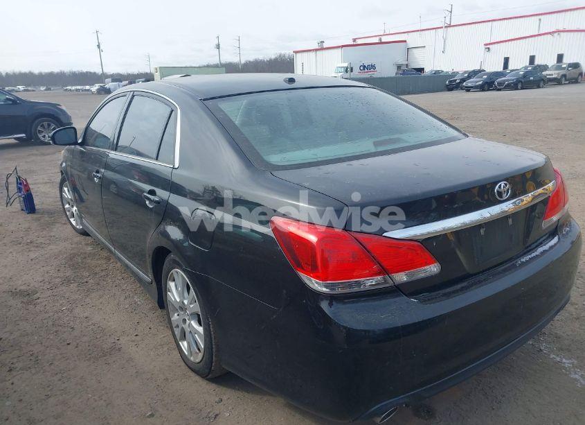 Photo 3 of 2011 Toyota Avalon (VIN 4T1BK3DB8BU380082)