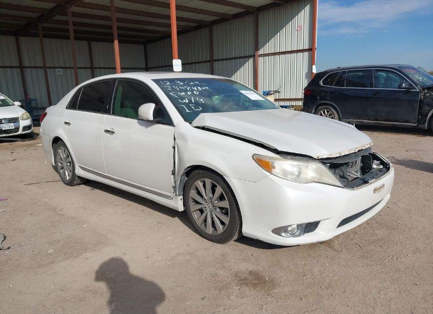 2011 Toyota Avalon LIMITED (VIN 4T1BK3DB8BU404137) main photo