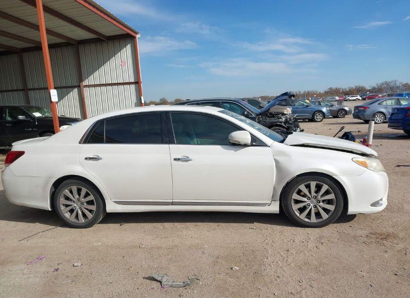 Photo 13 of 2011 Toyota Avalon LIMITED (VIN 4T1BK3DB8BU404137)