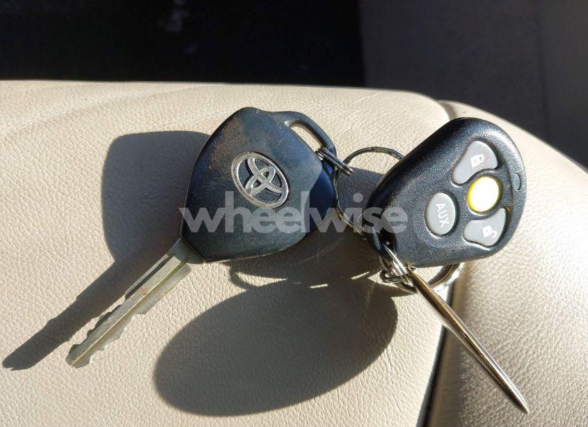 Photo 11 of 2011 Toyota Avalon (VIN 4T1BK3DB8BU408267)