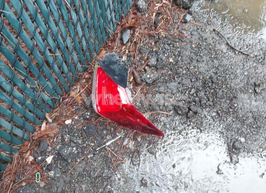 Photo 12 of 2011 Toyota Avalon LIMITED (VIN 4T1BK3DB8BU436280)