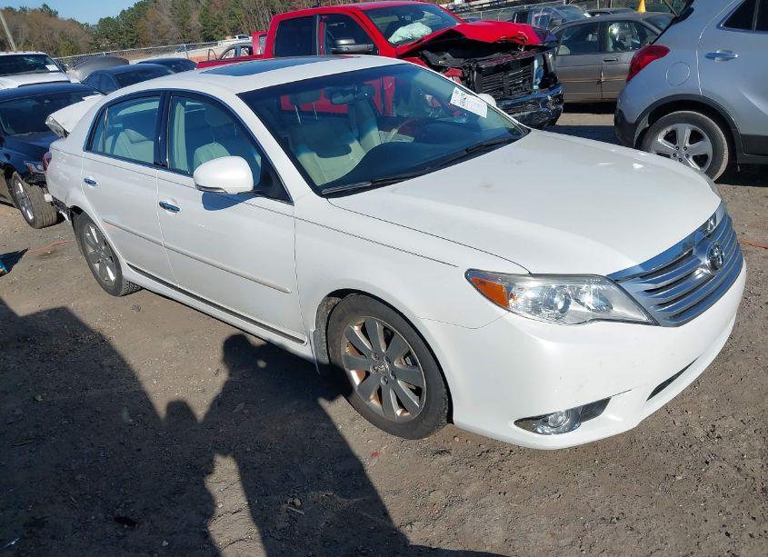 2011 Toyota Avalon LIMITED (VIN 4T1BK3DB9BU373321) main photo