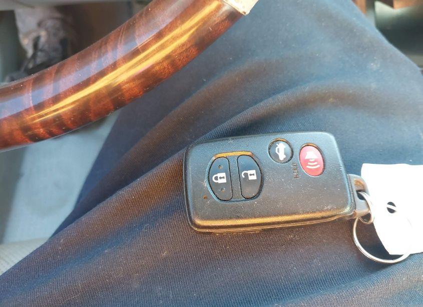 Photo 11 of 2011 Toyota Avalon LIMITED (VIN 4T1BK3DB9BU373321)