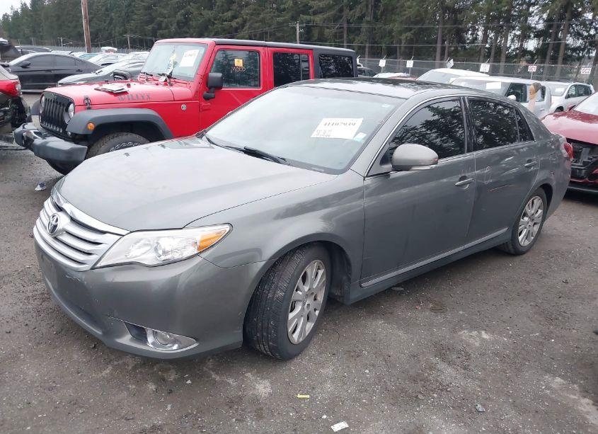 Photo 2 of 2011 Toyota Avalon (VIN 4T1BK3DB9BU397523)