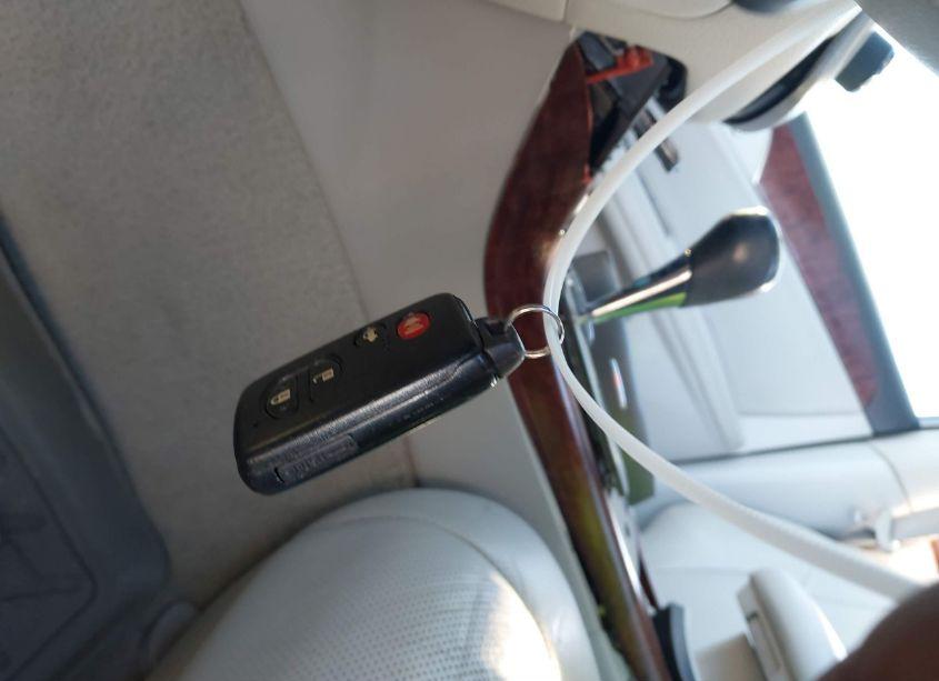 Photo 11 of 2011 Toyota Avalon LIMITED (VIN 4T1BK3DB9BU429998)