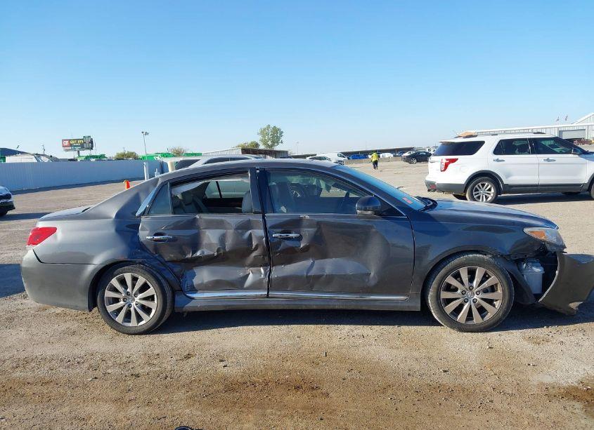 Photo 14 of 2011 Toyota Avalon LIMITED (VIN 4T1BK3DB9BU429998)