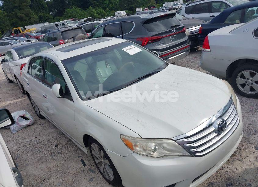 2012 Toyota Avalon LIMITED (VIN 4T1BK3DB9CU454725) main photo