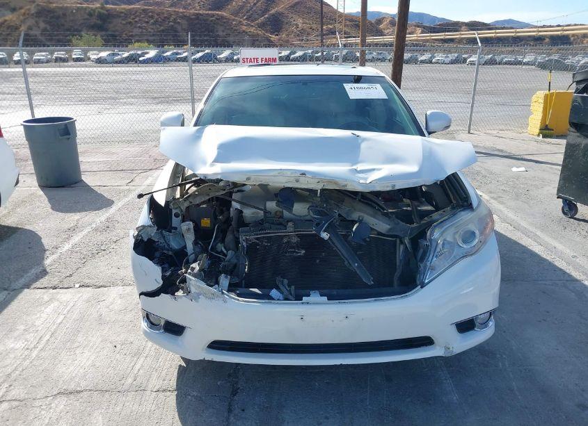 Photo 12 of 2011 Toyota Avalon LIMITED (VIN 4T1BK3DBXBU376938)