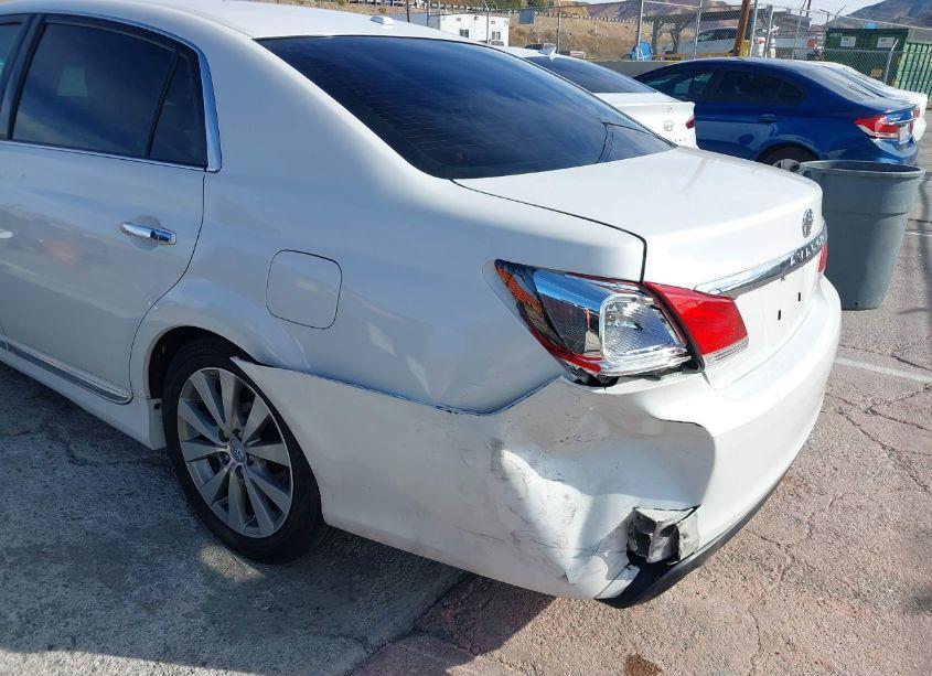 Photo 17 of 2011 Toyota Avalon LIMITED (VIN 4T1BK3DBXBU376938)