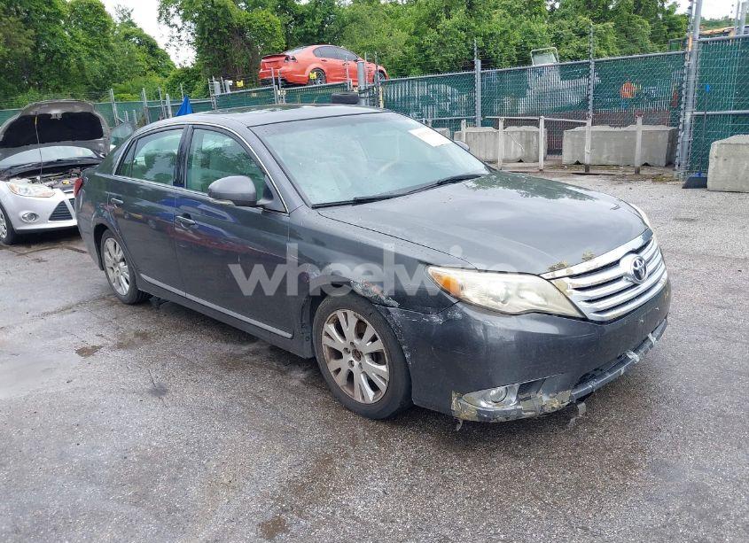 2011 Toyota Avalon LIMITED (VIN 4T1BK3DBXBU379130) main photo
