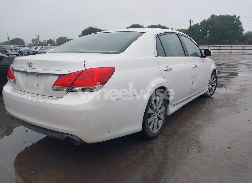 Photo 4 of 2011 Toyota Avalon LIMITED (VIN 4T1BK3DBXBU397580)