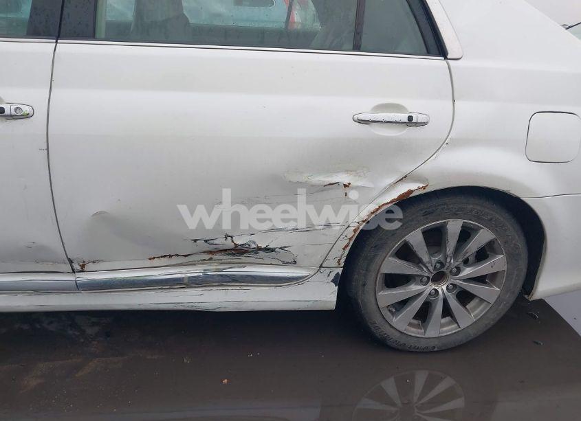 Photo 6 of 2011 Toyota Avalon LIMITED (VIN 4T1BK3DBXBU397580)