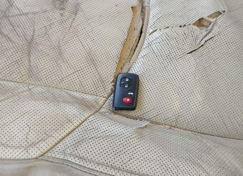 Photo 11 of 2011 Toyota Avalon LIMITED (VIN 4T1BK3DBXBU403264)