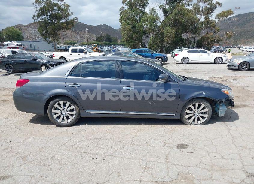 Photo 13 of 2011 Toyota Avalon LIMITED (VIN 4T1BK3DBXBU418461)