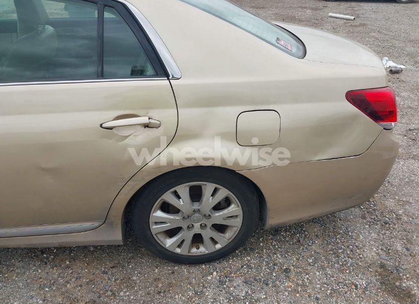 Photo 18 of 2011 Toyota Avalon (VIN 4T1BK3DBXBU429380)