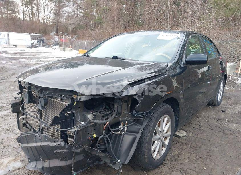 Photo 2 of 2011 Toyota Camry XLE V6 (VIN 4T1BK3EK0BU125814)