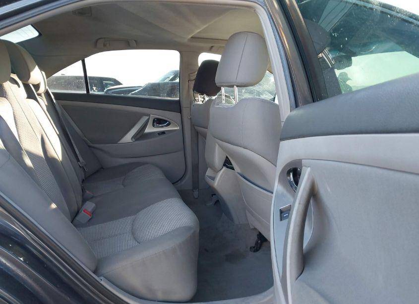 Photo 8 of 2011 Toyota Camry SE V6 (VIN 4T1BK3EK0BU620109)