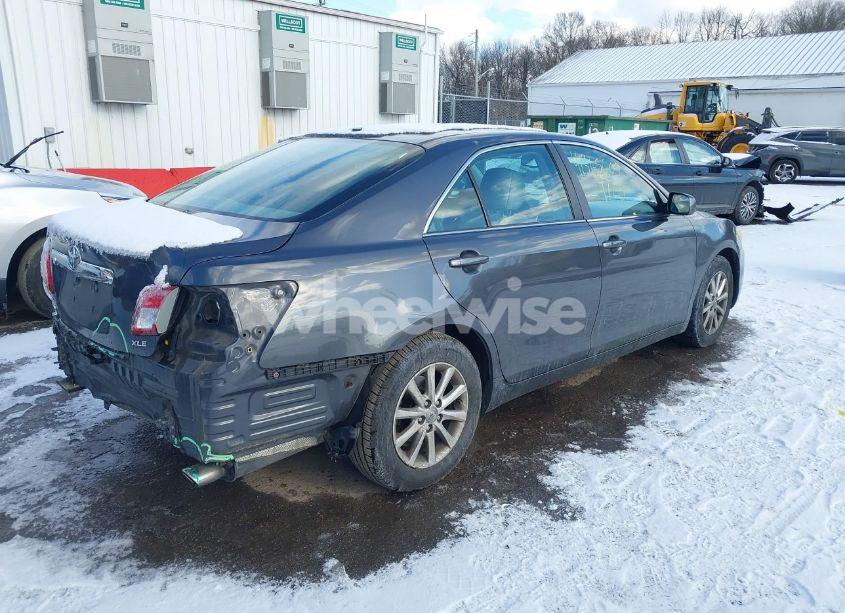 Photo 4 of 2011 Toyota Camry XLE V6 (VIN 4T1BK3EK1BU118242)