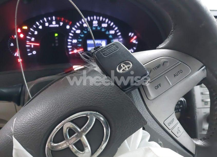 Photo 11 of 2011 Toyota Camry XLE V6 (VIN 4T1BK3EK1BU129547)