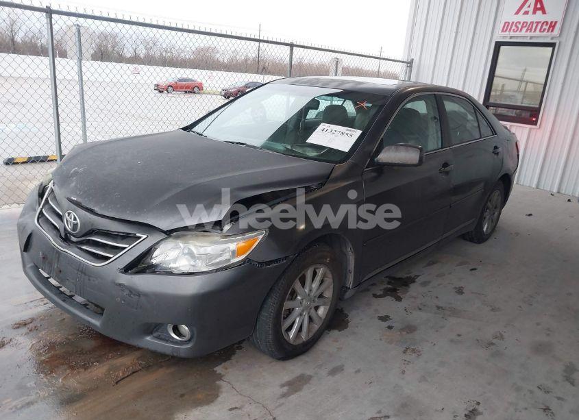 Photo 2 of 2011 Toyota Camry XLE V6 (VIN 4T1BK3EK1BU129547)