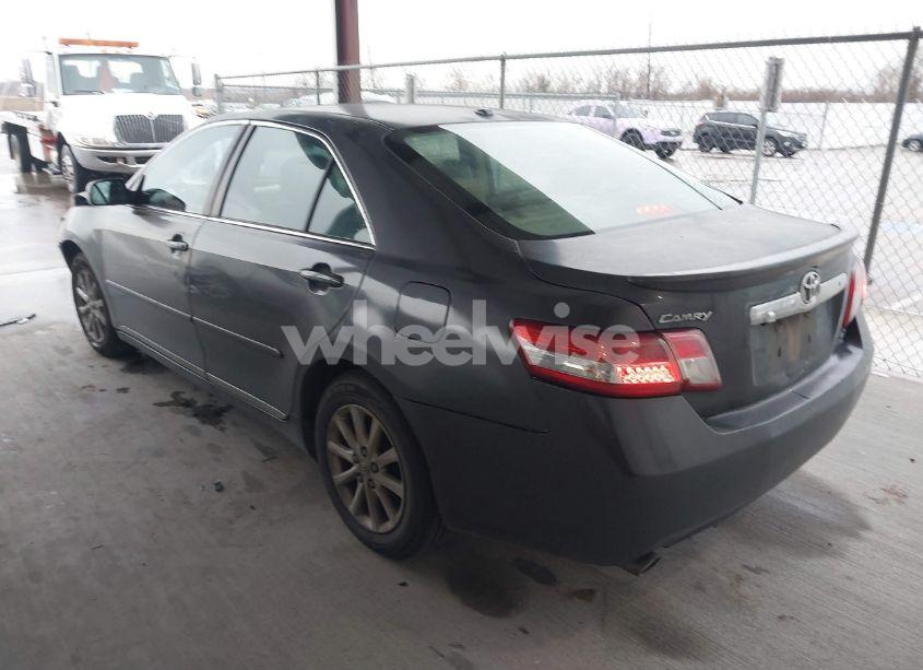 Photo 3 of 2011 Toyota Camry XLE V6 (VIN 4T1BK3EK1BU129547)