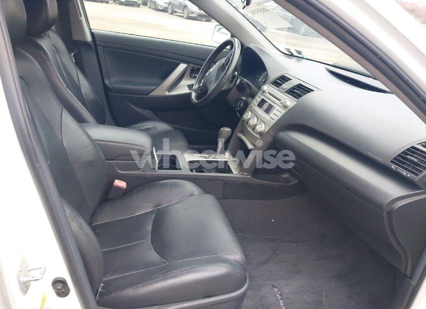 Photo 5 of 2011 Toyota Camry SE V6 (VIN 4T1BK3EK1BU619583)