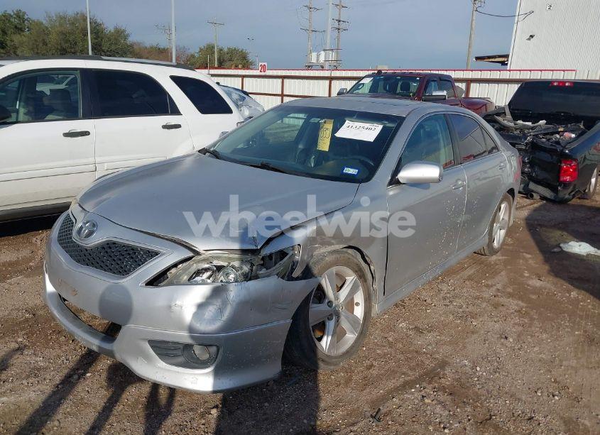 Photo 2 of 2011 Toyota Camry SE V6 (VIN 4T1BK3EK2BU118329)