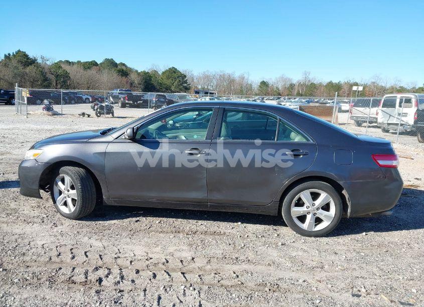 Photo 14 of 2011 Toyota Camry XLE V6 (VIN 4T1BK3EK2BU129556)