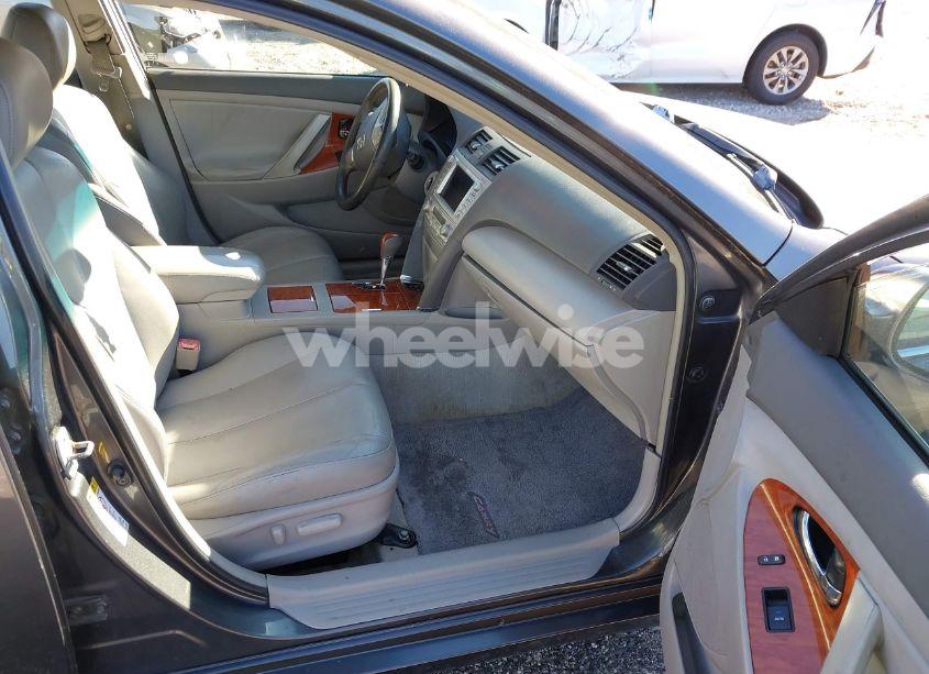 Photo 5 of 2011 Toyota Camry XLE V6 (VIN 4T1BK3EK2BU129556)