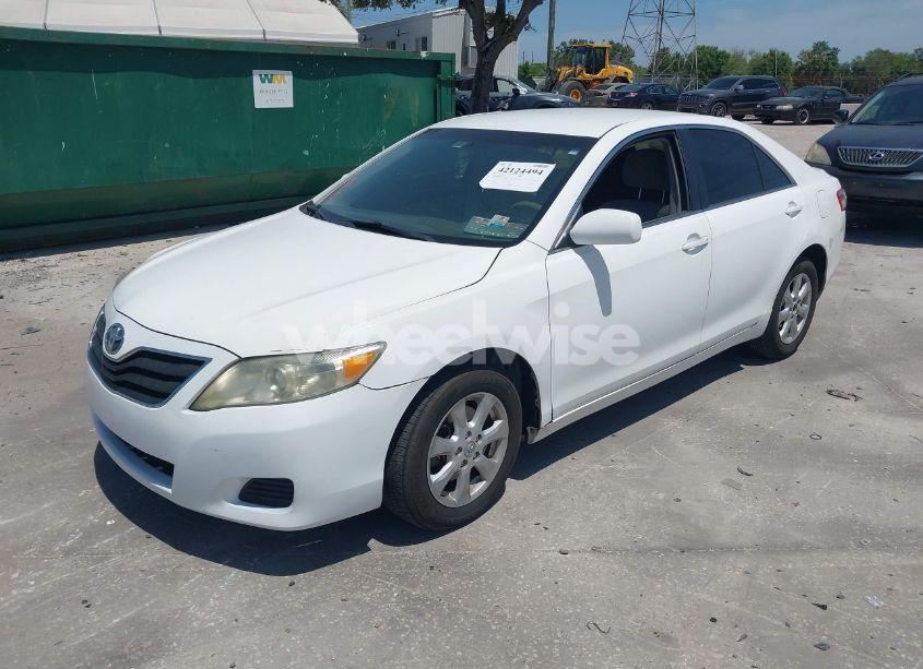 Photo 2 of 2011 Toyota Camry LE V6 (VIN 4T1BK3EK2BU614537)