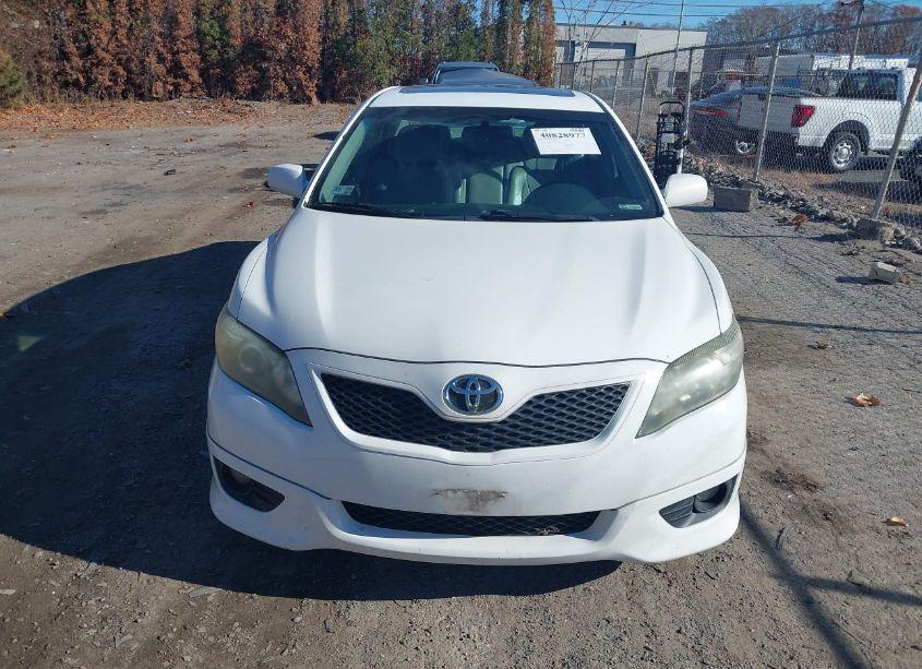 Photo 12 of 2011 Toyota Camry SE V6 (VIN 4T1BK3EK2BU615896)