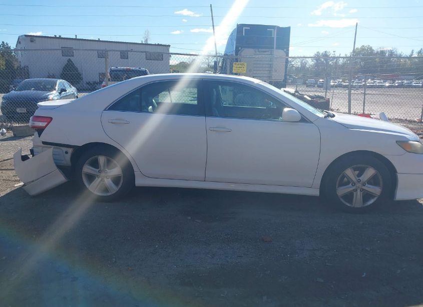 Photo 13 of 2011 Toyota Camry SE V6 (VIN 4T1BK3EK2BU615896)