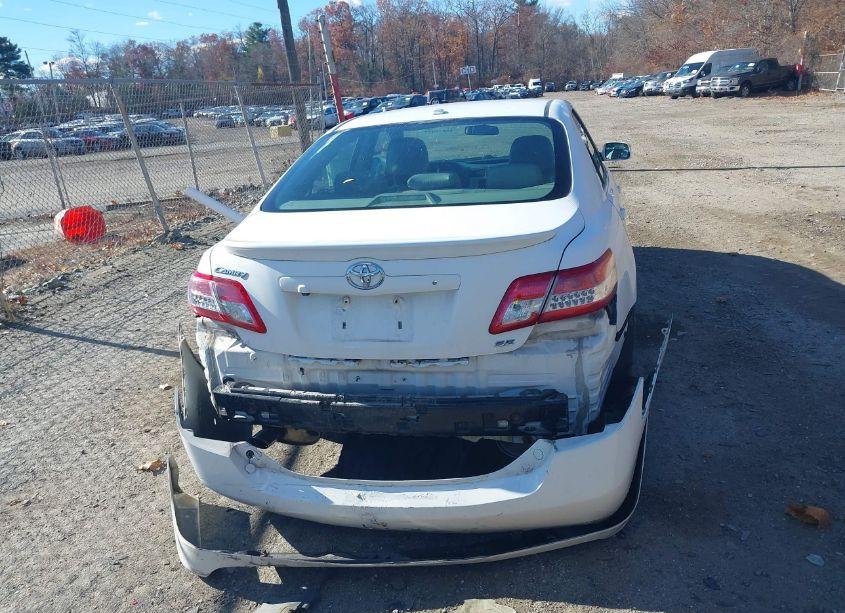 Photo 16 of 2011 Toyota Camry SE V6 (VIN 4T1BK3EK2BU615896)