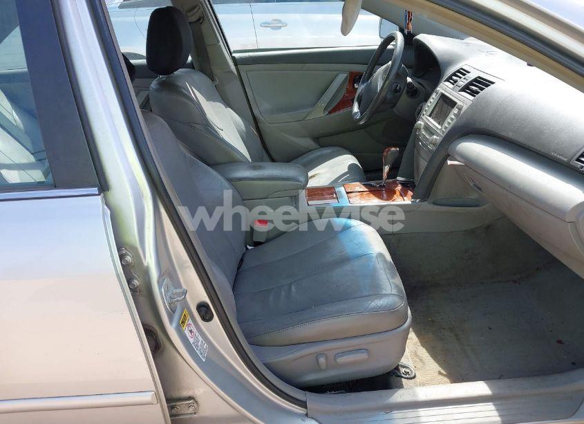 Photo 5 of 2011 Toyota Camry XLE V6 (VIN 4T1BK3EK2BU616546)