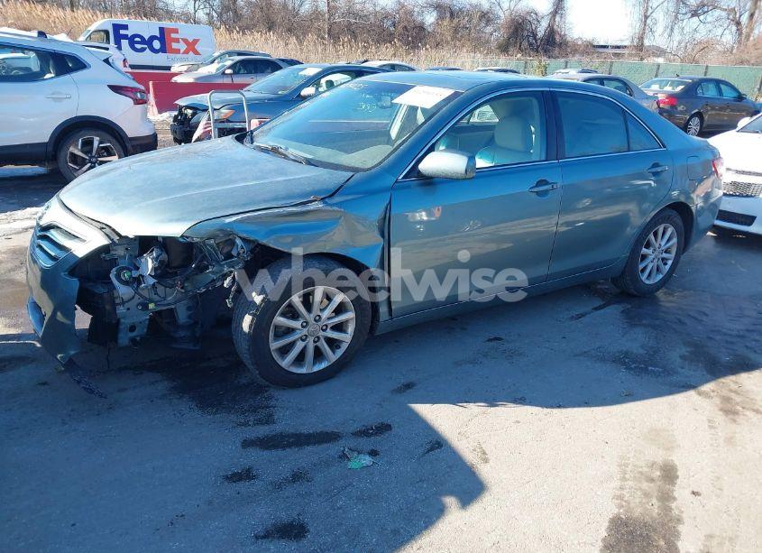 Photo 2 of 2011 Toyota Camry XLE V6 (VIN 4T1BK3EK2BU616918)