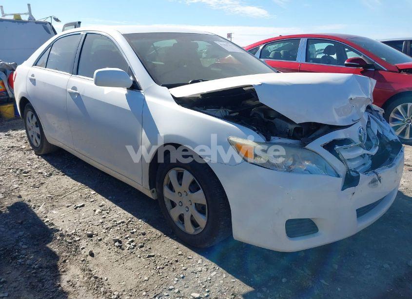 2011 Toyota Camry LE V6 (VIN 4T1BK3EK2BU622315) main photo