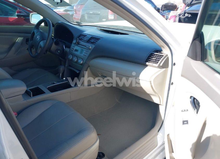 Photo 5 of 2011 Toyota Camry LE V6 (VIN 4T1BK3EK2BU622315)