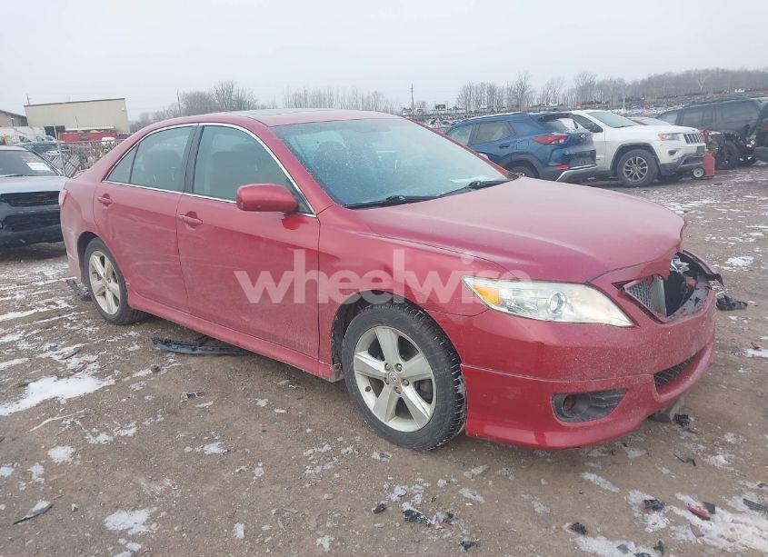 2010 Toyota Camry SE V6 (VIN 4T1BK3EK3AU606915) main photo