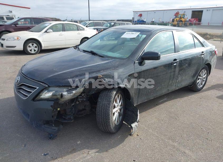 Photo 2 of 2011 Toyota Camry XLE V6 (VIN 4T1BK3EK3BU125158)