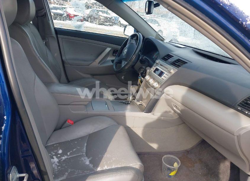 Photo 5 of 2011 Toyota Camry SE V6 (VIN 4T1BK3EK3BU613557)