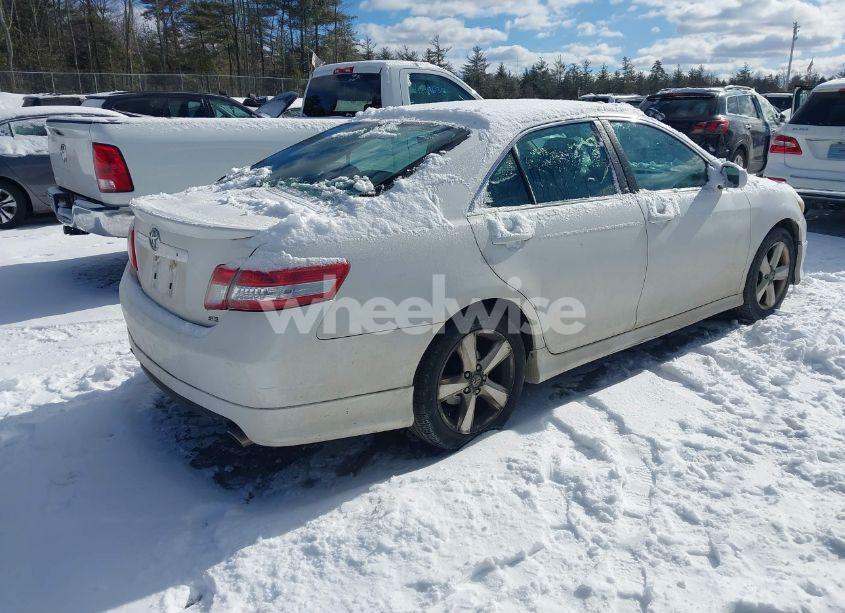 Photo 4 of 2011 Toyota Camry SE V6 (VIN 4T1BK3EK3BU613784)