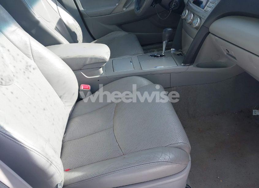 Photo 5 of 2011 Toyota Camry SE V6 (VIN 4T1BK3EK3BU613784)