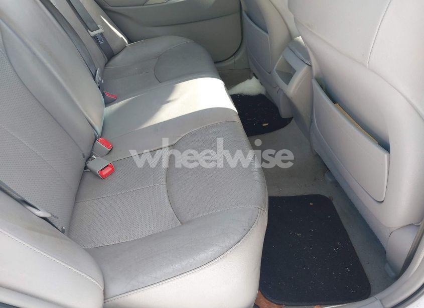 Photo 8 of 2011 Toyota Camry SE V6 (VIN 4T1BK3EK3BU613784)