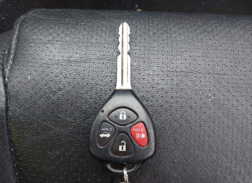 Photo 11 of 2011 Toyota Camry SE V6 (VIN 4T1BK3EK3BU616006)