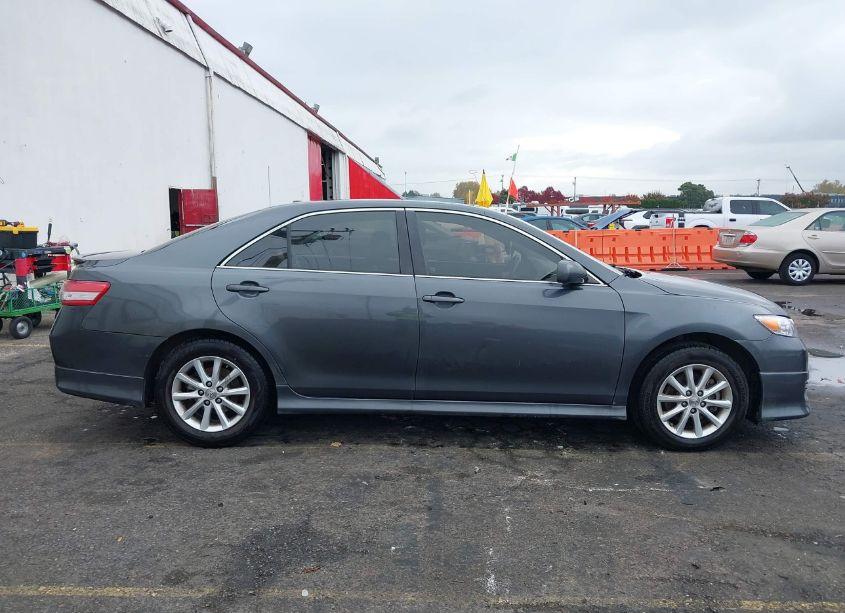Photo 13 of 2011 Toyota Camry SE V6 (VIN 4T1BK3EK3BU616006)