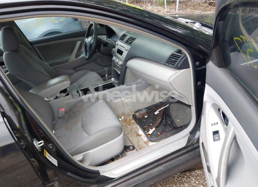 Photo 5 of 2010 Toyota Camry SE V6 (VIN 4T1BK3EK4AU104849)