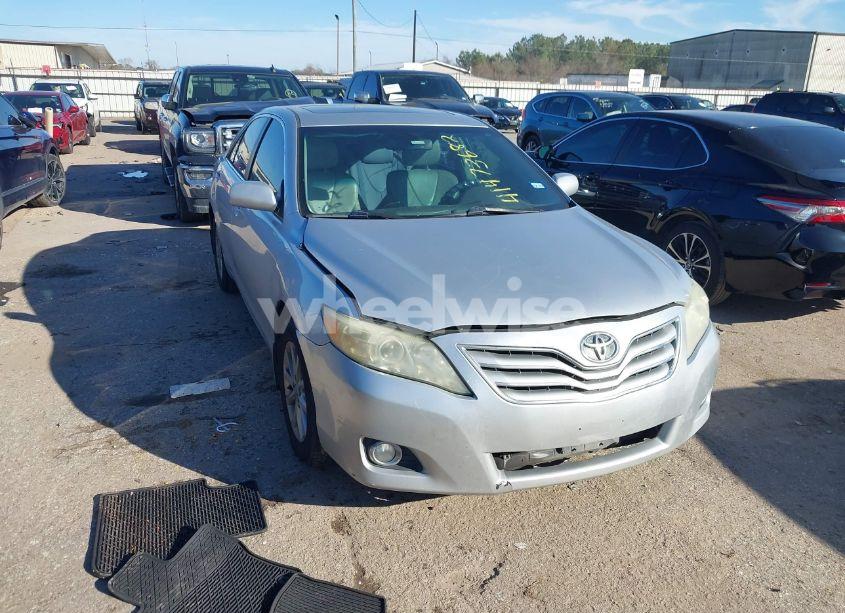2010 Toyota Camry XLE V6 (VIN 4T1BK3EK4AU110277) main photo
