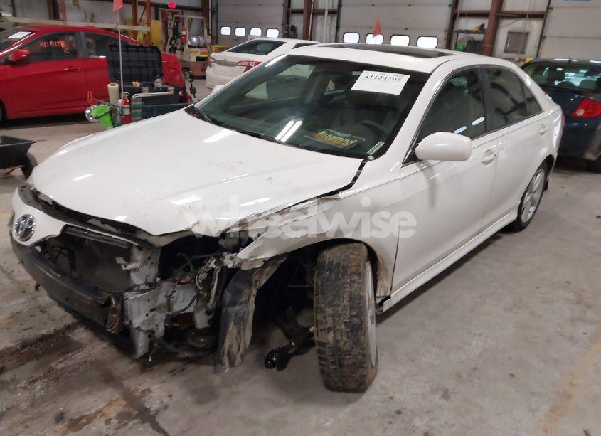 Photo 2 of 2010 Toyota Camry SE V6 (VIN 4T1BK3EK4AU607992)