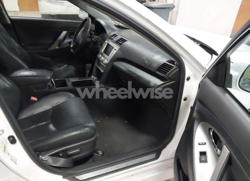 Photo 5 of 2010 Toyota Camry SE V6 (VIN 4T1BK3EK4AU607992)