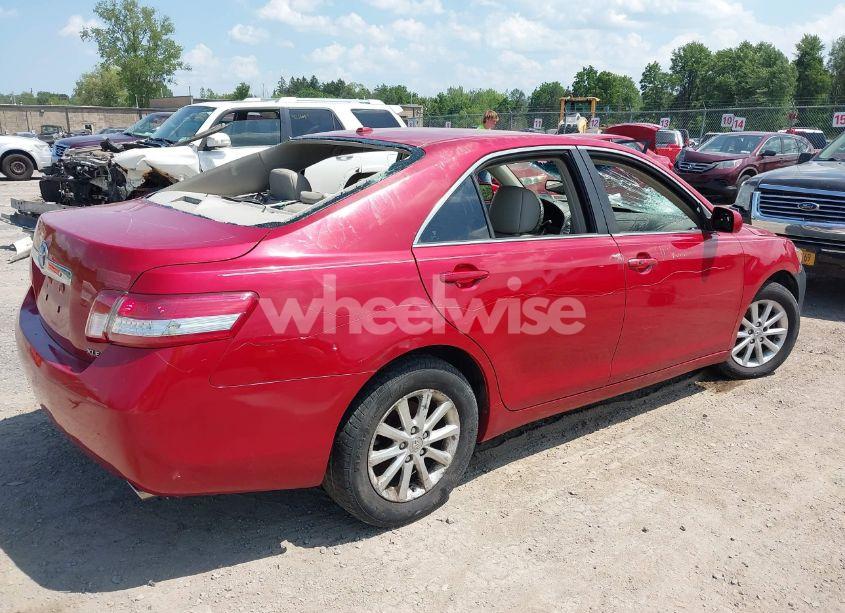 Photo 4 of 2011 Toyota Camry XLE V6 (VIN 4T1BK3EK4BU117537)